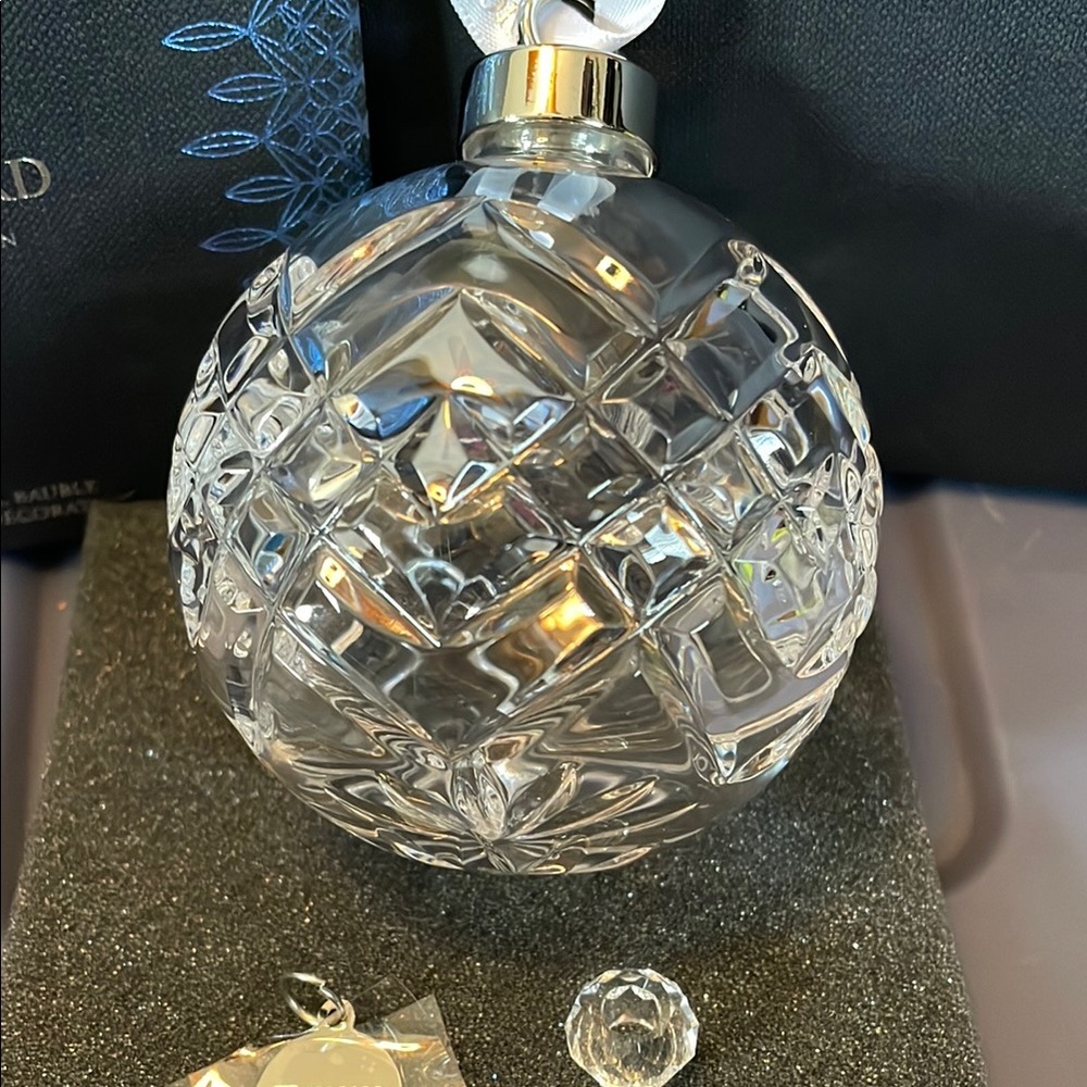 Waterford Crystal Ornament with Box - Picture 6 of 10